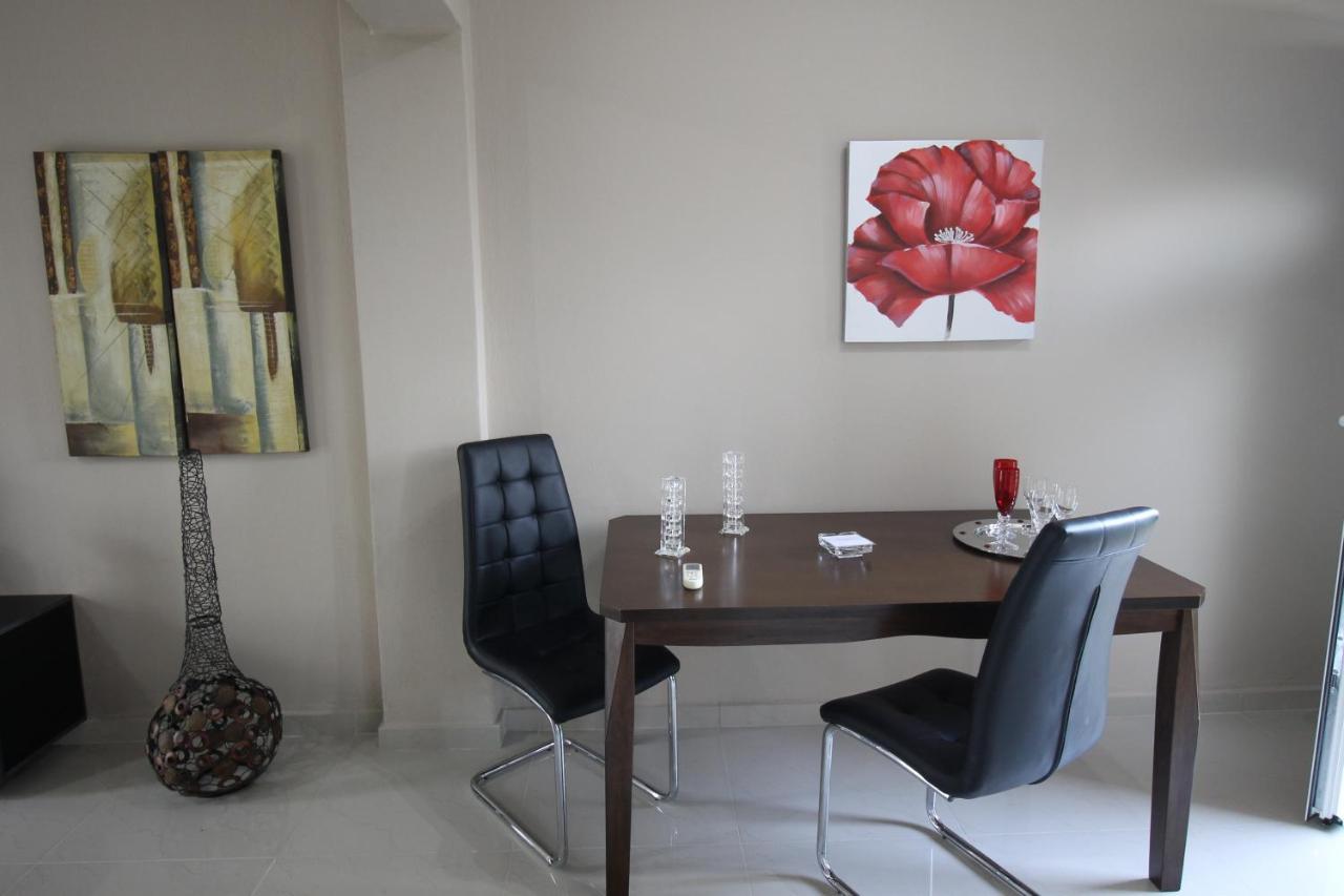 Christa'S Home Near Ath Airport Markópoulon Extérieur photo